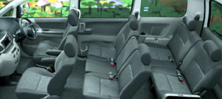 4WD Family Van Trip in Sapporo