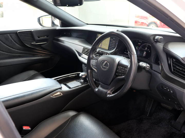 Lexus LS500 driver seat view – premium cockpit design for Hokkaido rental car experience