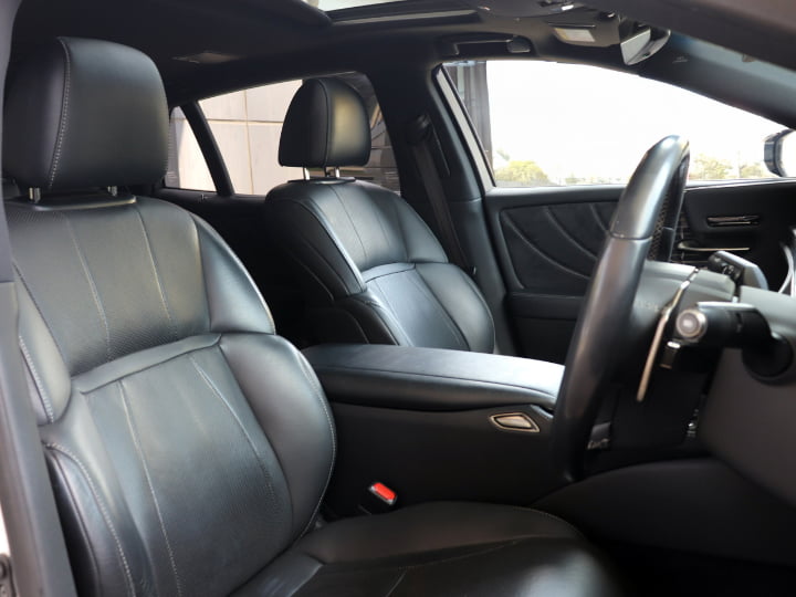 Lexus LS500 steering wheel and dashboard – luxury features of rental car in Hokkaido