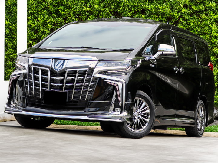 4WD Luxury Van Trip in Sapporo