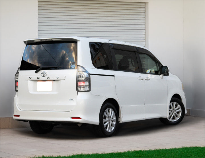 Family-friendly van rentals in Hokkaido