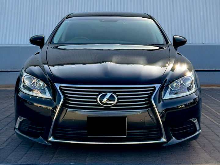 Lexus LS460 front view – luxury car rental in Hokkaido for a premium Japan travel experience