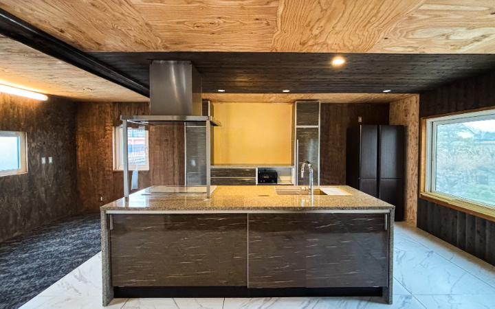 Luxury Hokkaido Villa with Full Kitchen Setup near Sapporo perfect for Long Term Stay