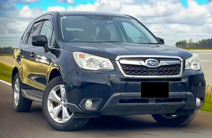 Subaru Forester front view – all-wheel drive SUV rental in Hokkaido for outdoor and snow travel